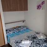 Apartament Deak